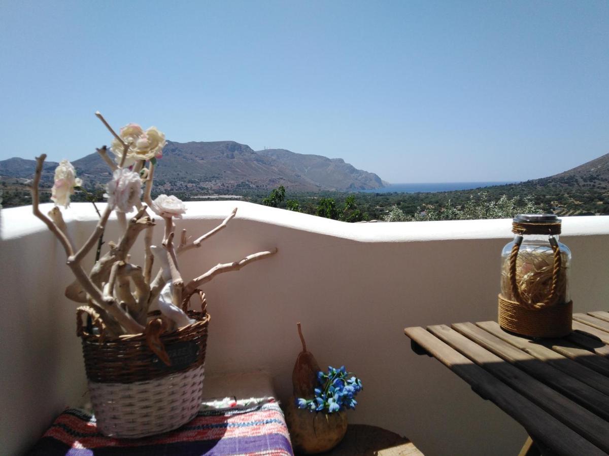 Tilos Island House Megalon Chorion  Ngoại thất bức ảnh